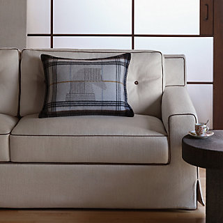 Curiosites pillow | Hermès USA